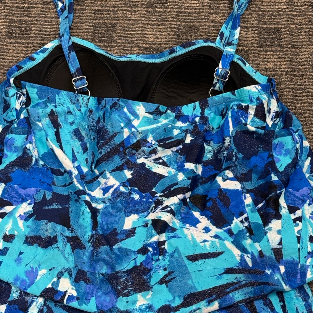 St. Tropez Romper Style Swimwear in Blues and White Abstract Print sz 10 - Picture 3 of 12